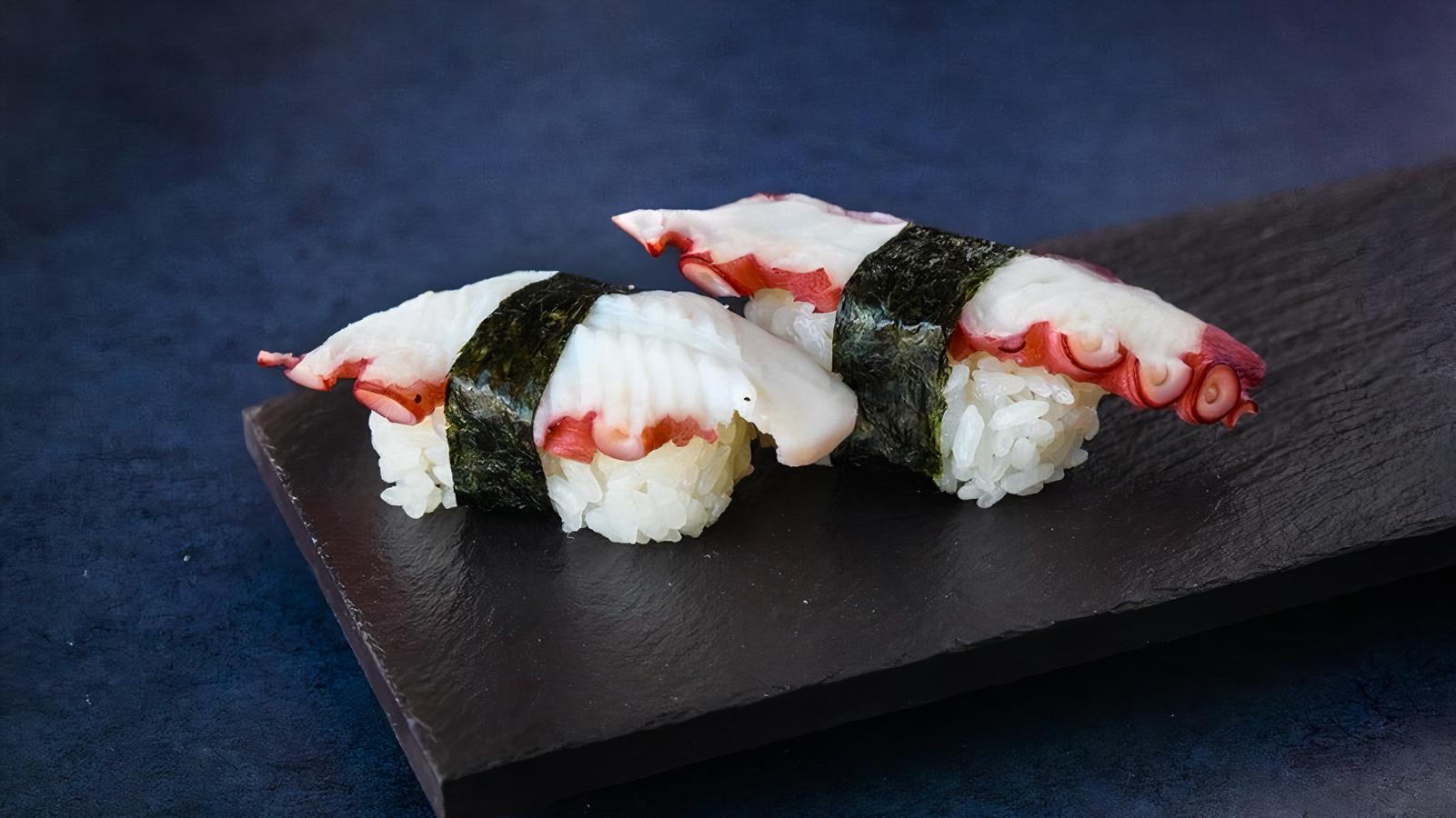 TAKO NIGIRI