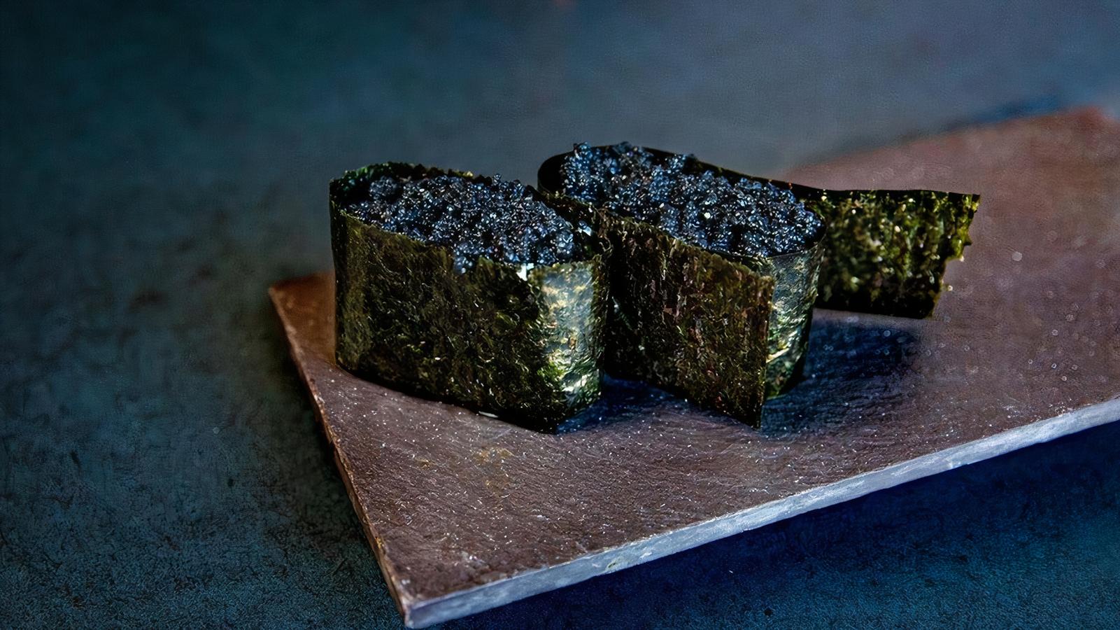 TOBIKO CAVIART NIGIRI (VG) (GF)