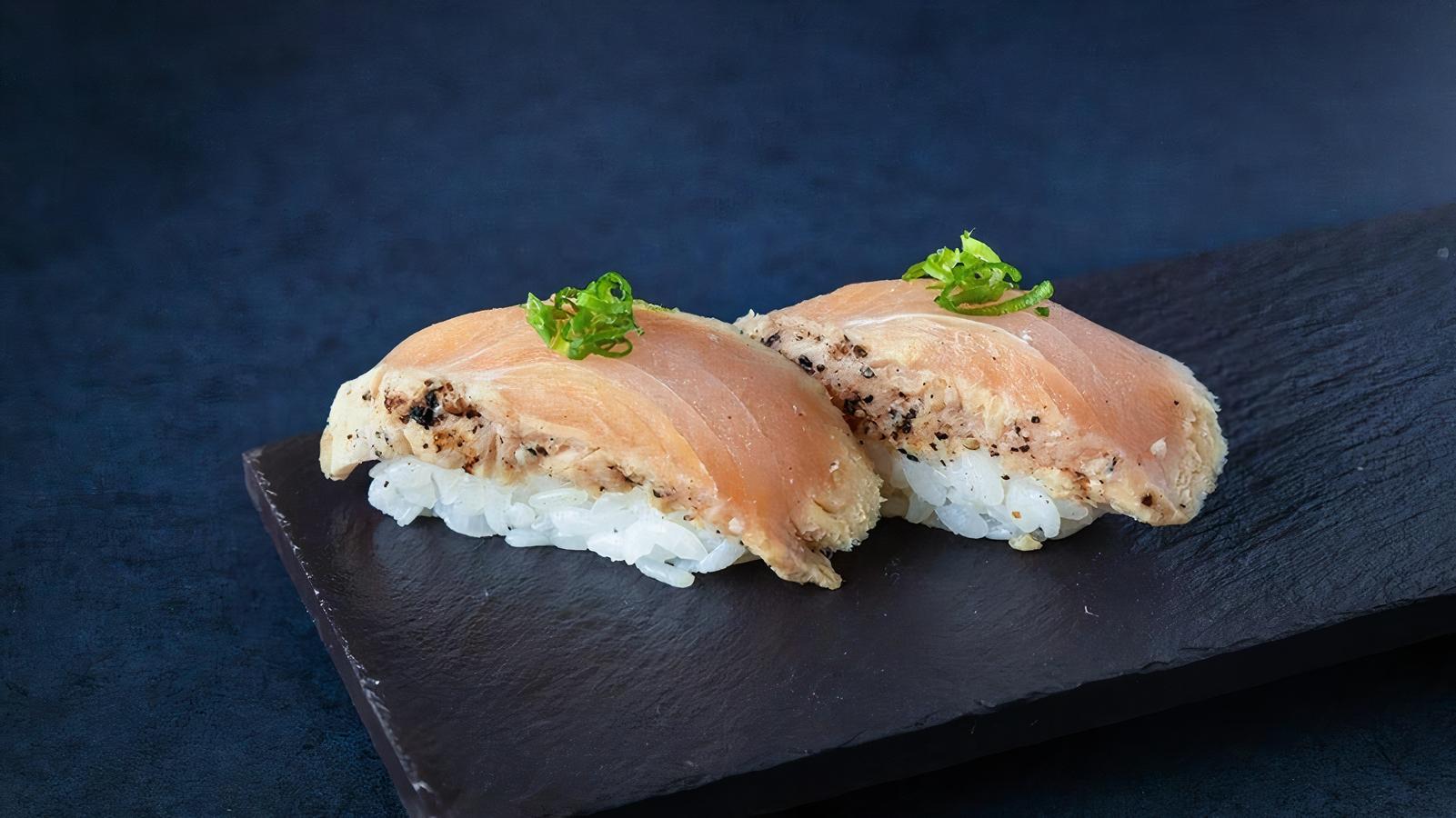 *TOMBO AHI NIGIRI