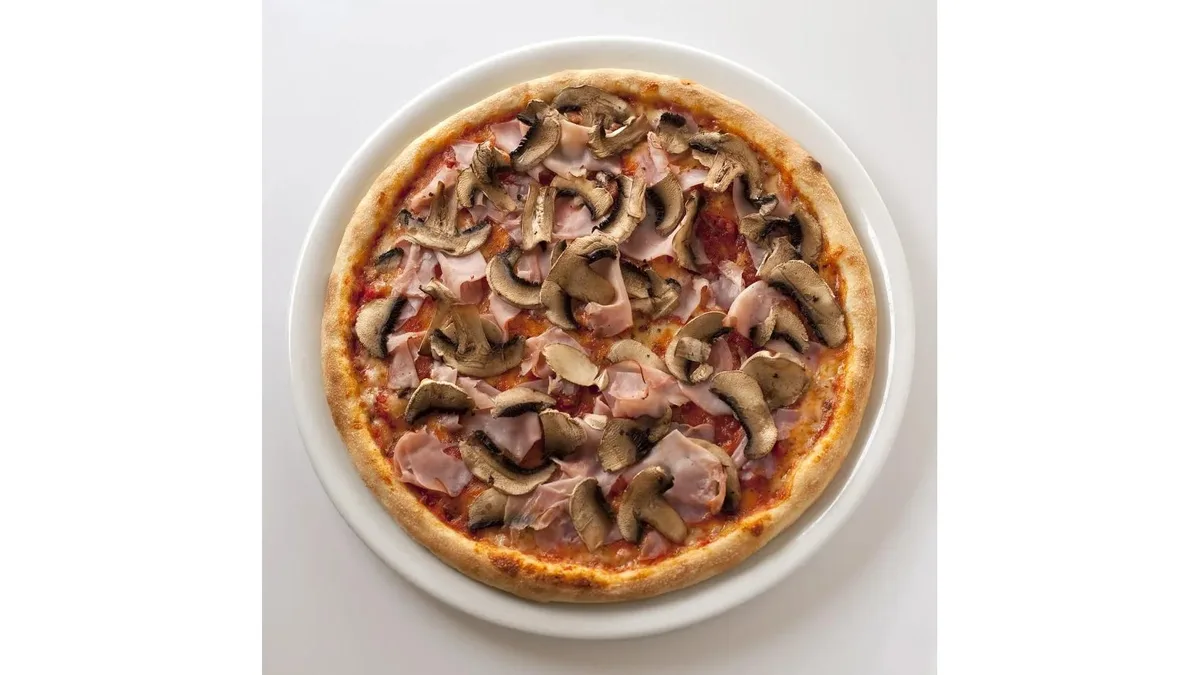 Pizza Prosciutto Funghi