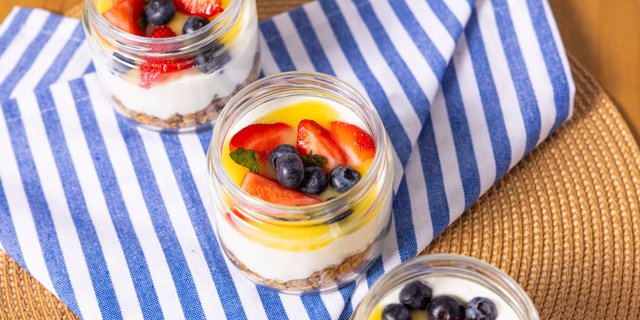 Granola Parfait Tray