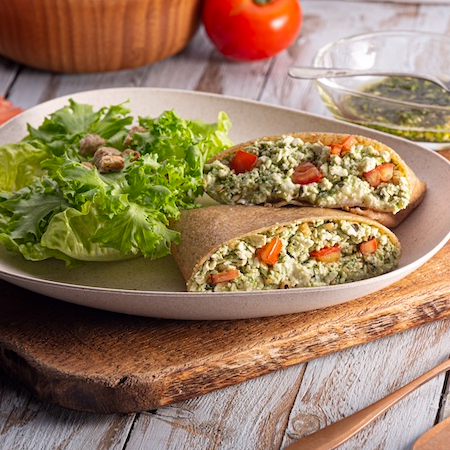 Crepe Caprese ao Pesto (Vegetariano)