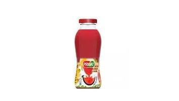 Prigat căpșuni, banane și mere