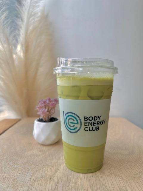 24oz Iced Matcha Latte