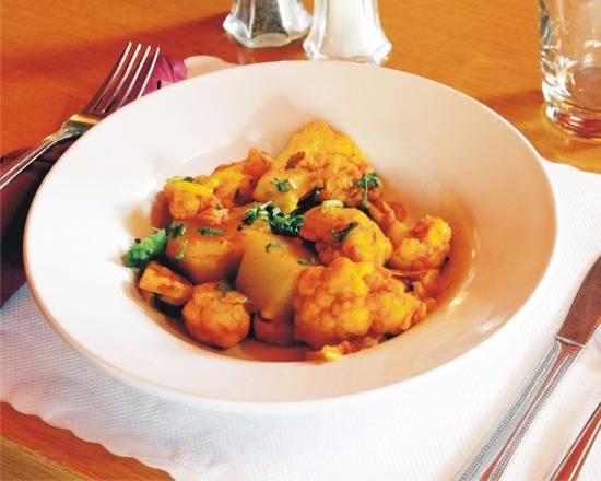 Alu Gobi Masala (Vegetarian Specialties)