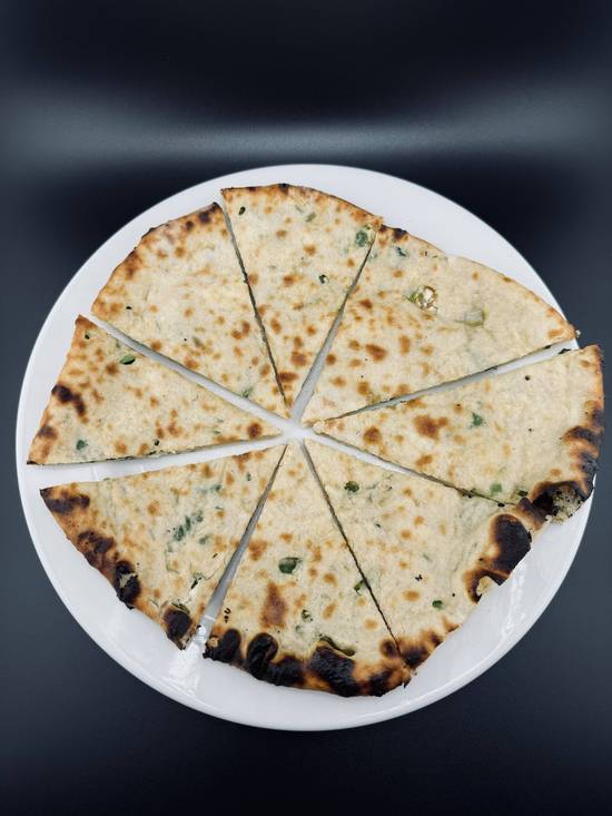 Paneer chilli naan (spicy)