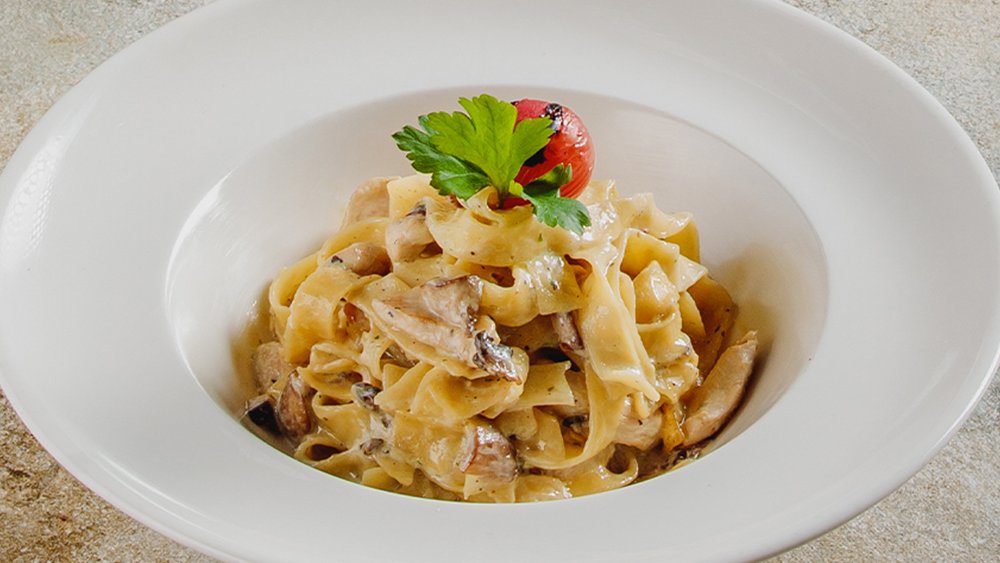 Fettuccine Alfredo