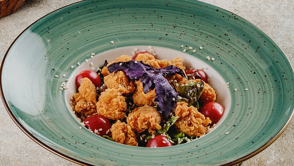 Popkorn salatı