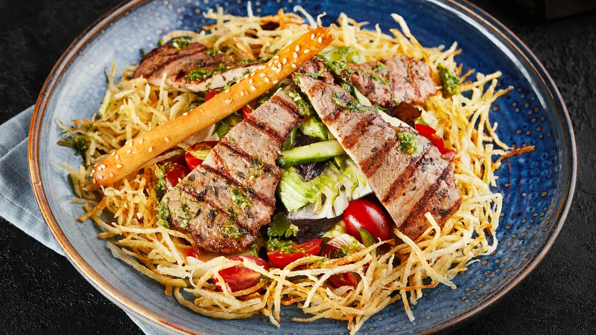 İsti Ət Salatı