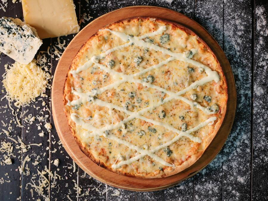 Pizza 4 Queijos