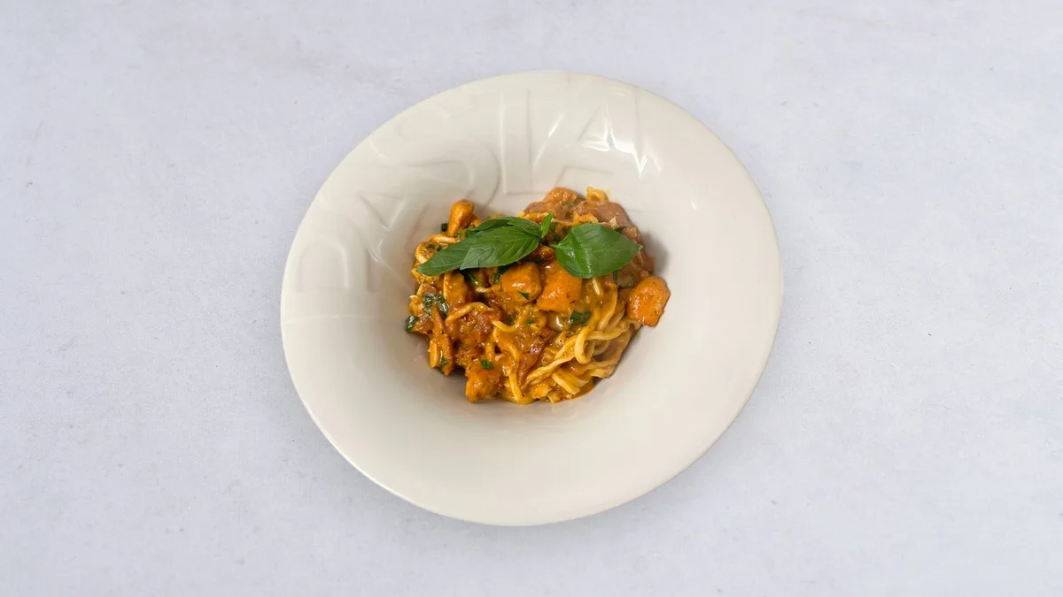 Makaron Pollo pesto