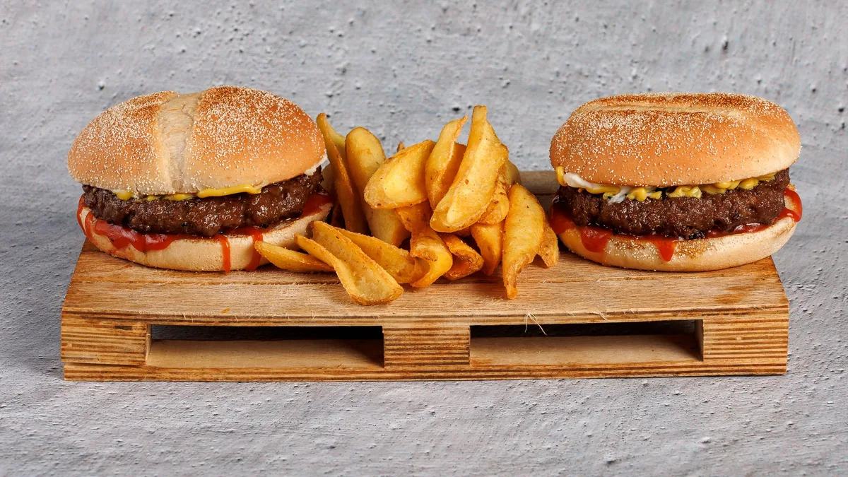 2 Classic + 1 Crispy Λούκι Fries