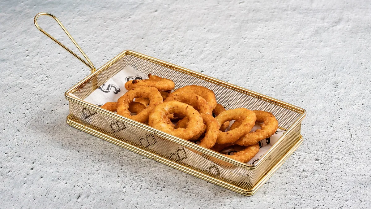 Onion Rings με BBQ Sauce