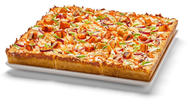Buffalo Chicken Squarefooter Pizza