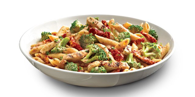 Spicy Chicken and Broccoli Alfredo