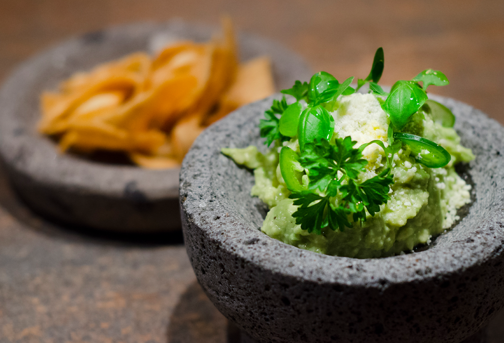 Aguacate Majado con Hierbas