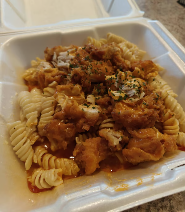 Buffalo Mac and Cheese