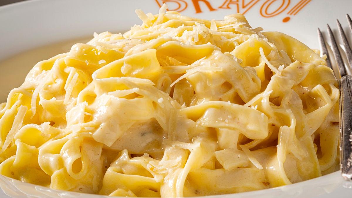 Fettuccine Alfredo