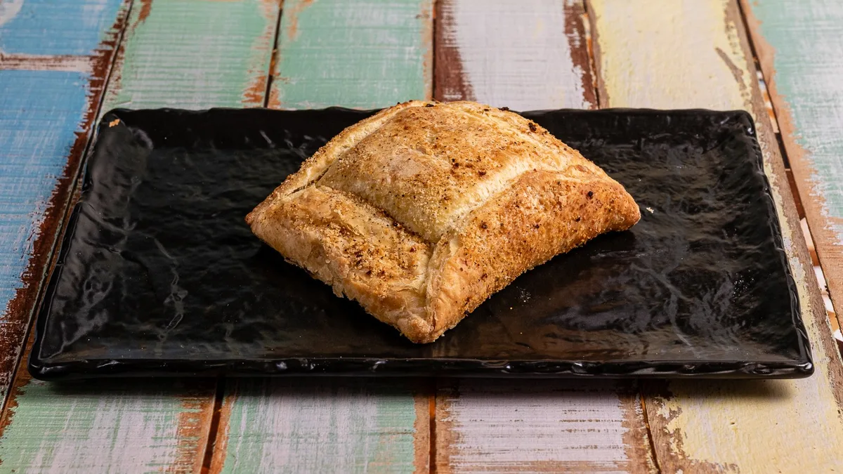 Brioche Κοτόπουλο sause μουστάρδας