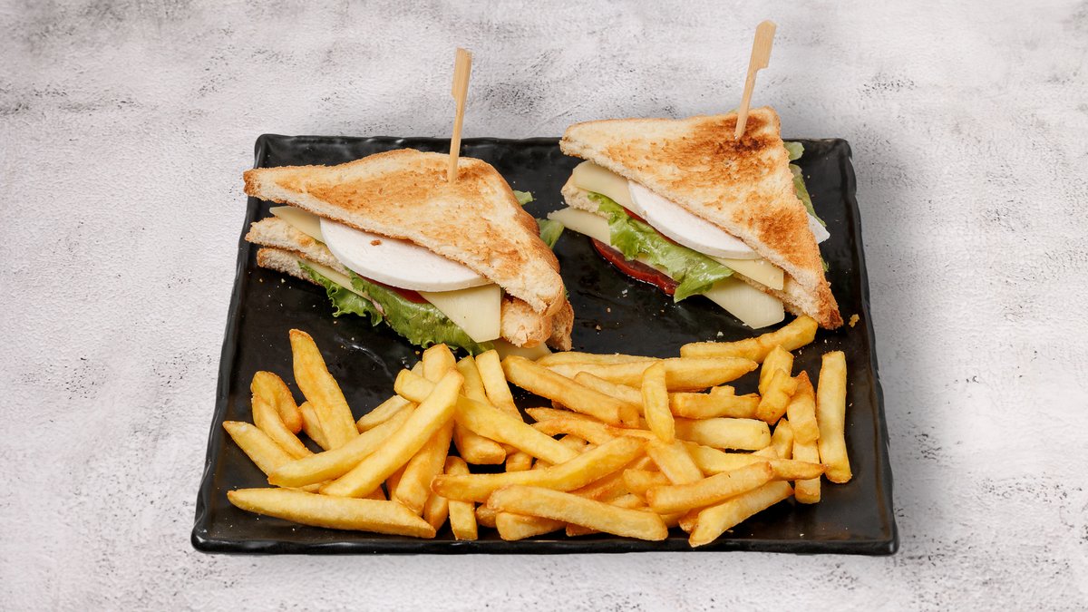 Club Sandwich Tυριών