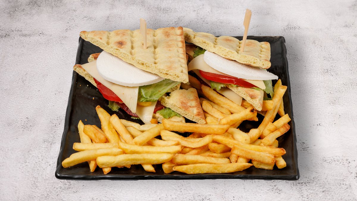 Pita Club Tυριών