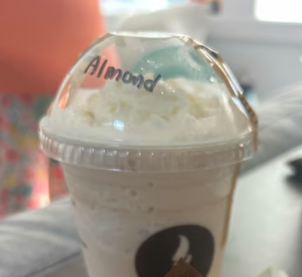 Vanilla Latte Frappe