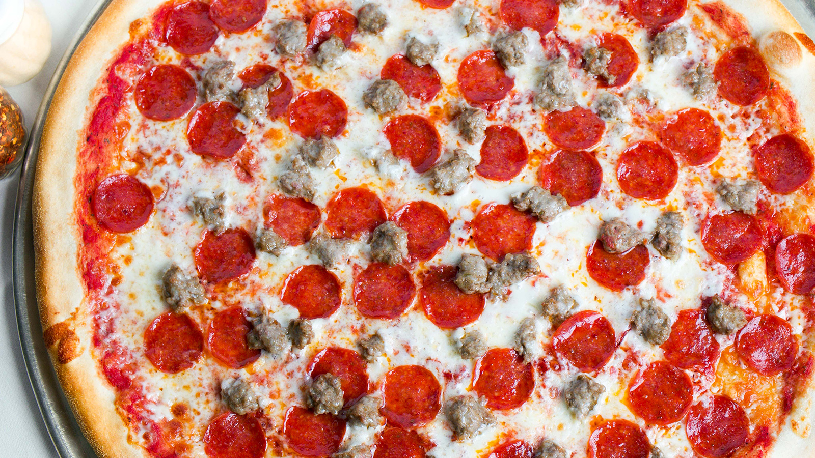 20" Pepperoni and Sausage