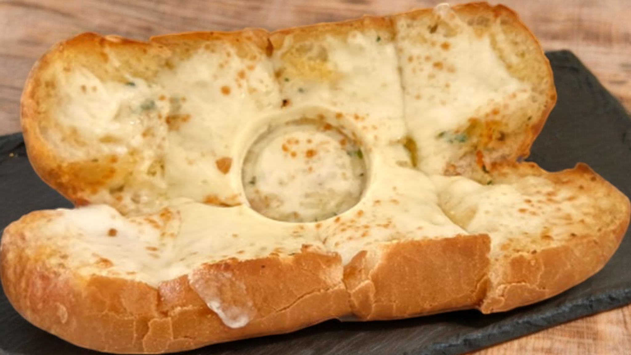 Garlic Bread w/ Cheese