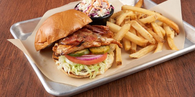 Grilled Chicken Sandwich Boxed Lunch