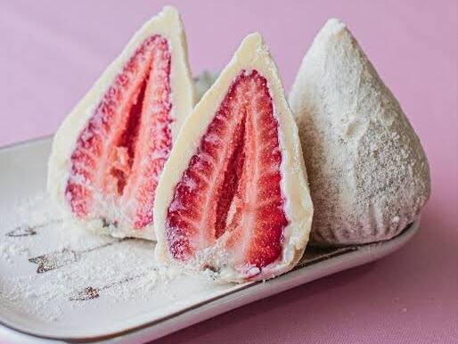 Coxinha Gourmet Ninho com Morango