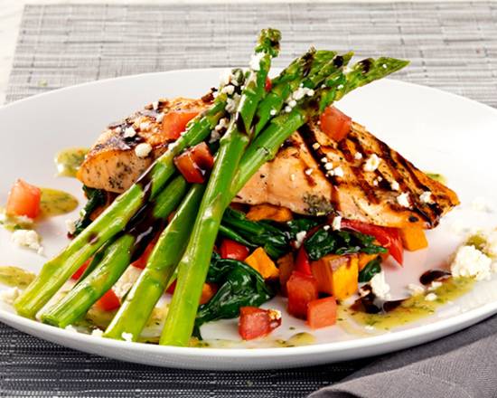 Grilled Salmon Fresca*