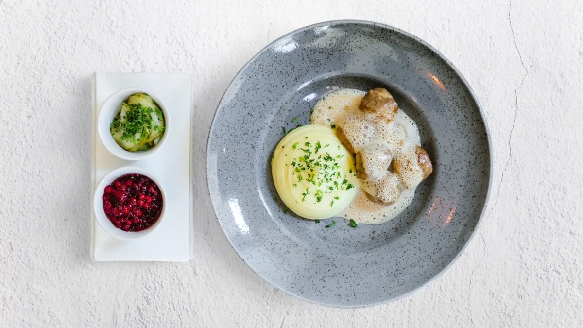 Köttbullar i Gräddsås