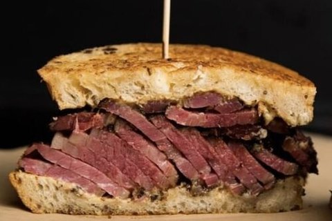 East Coast Pastrami Sandwich