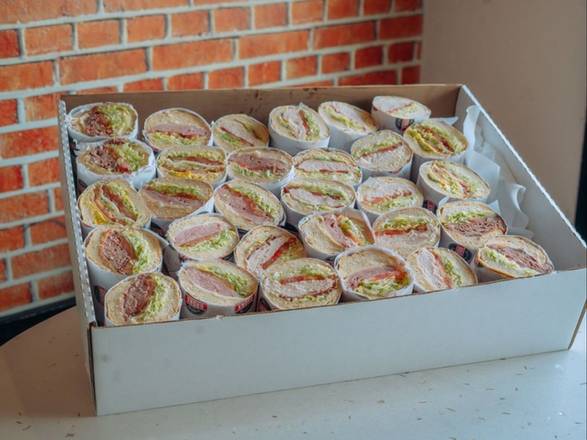 Cold Medium Box 15 Sandwiches