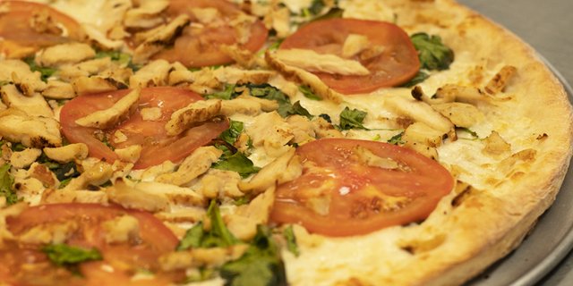 Chicken Alfredo Pizza