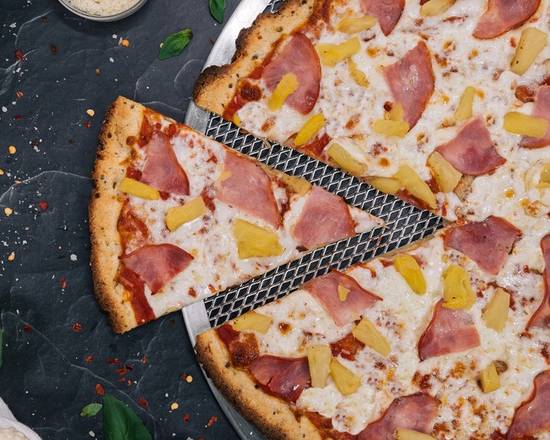 Cauliflower Crust Hawaiian Pizza