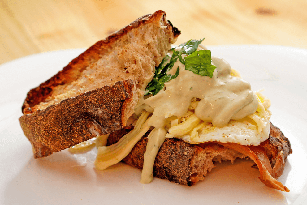 Avo-Bacon Sandwich