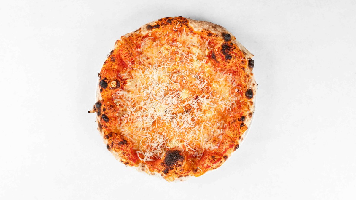 Pizza Quattro Formagi cu salam picant