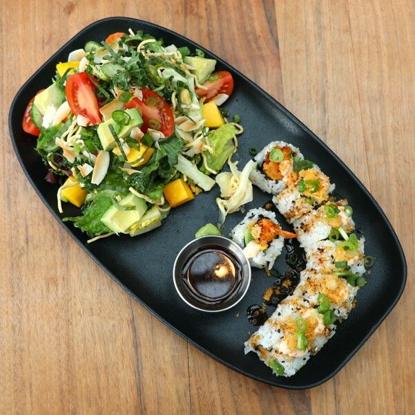 SUSHI and SALAD - DYNAMITE CRUNCH ROLL
