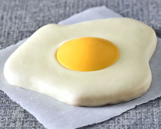 White Chocolate Egg Sugar Cookie
