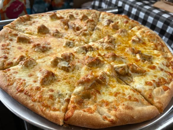 Buffalo Chicken Pizza - Small 10'' (4 Cut - Serves 1-2)
