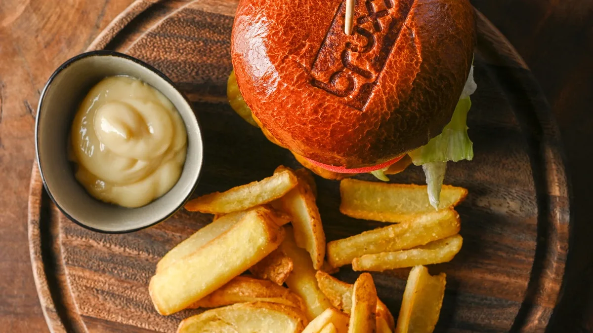 Beyond meat burger (Vegetarian)