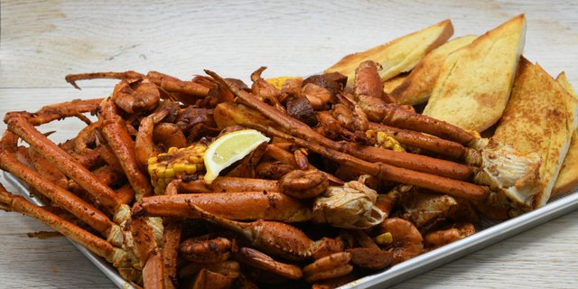 Crab and Shrimp Boil