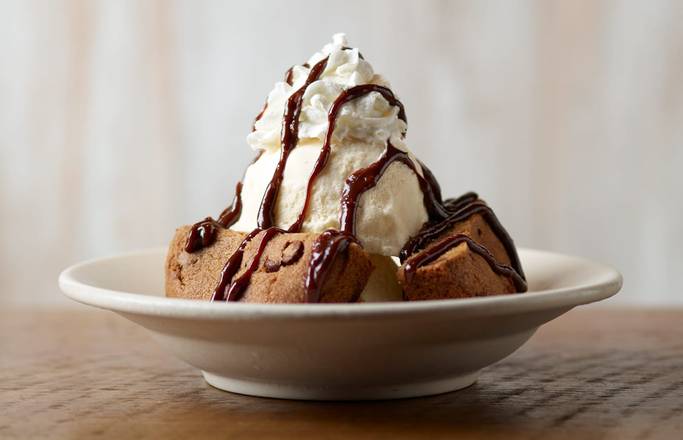 Chocolate Chip Cookie Sundae