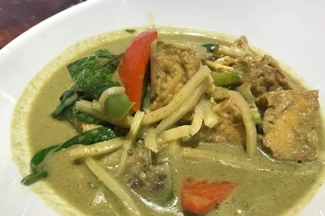 Vegetables Thai Green Curry + Arroz Jasmine Gratis