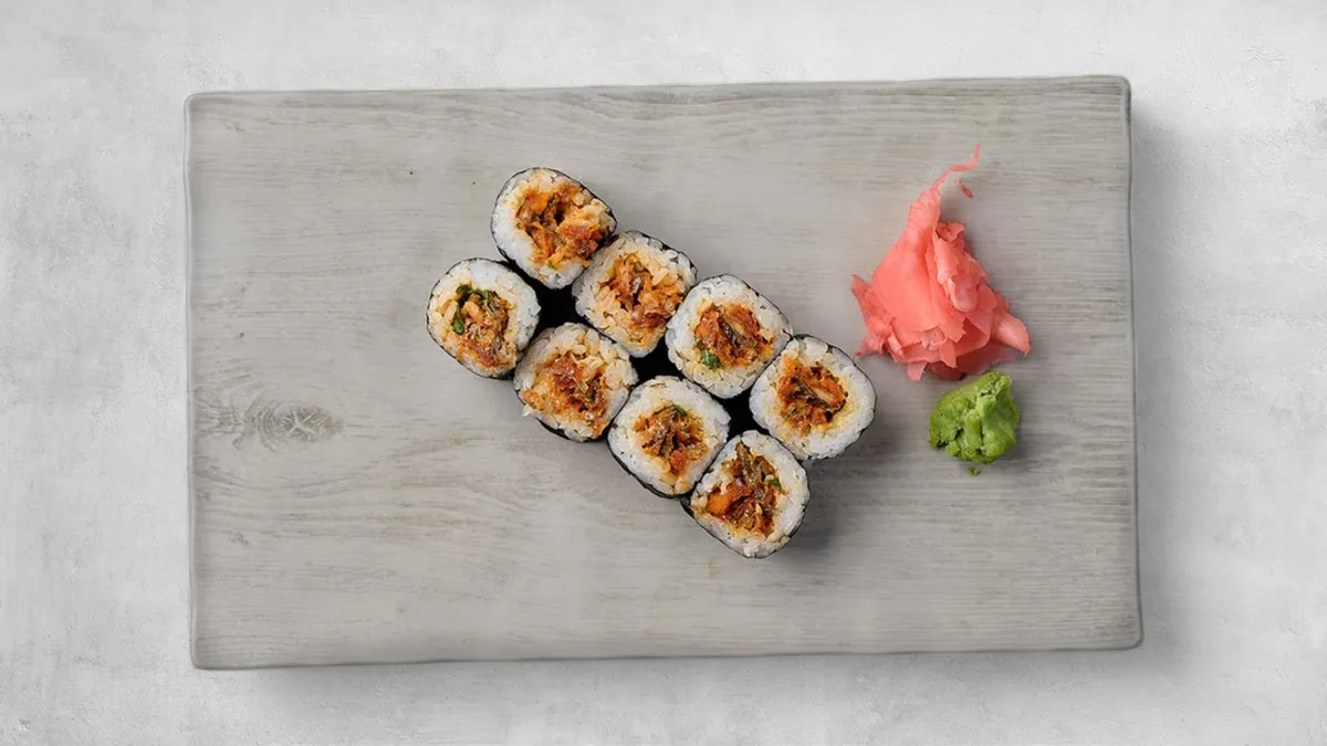 Fűszeres tempura lazacbőr maki 🌶️🌶️🌶️ - 8db