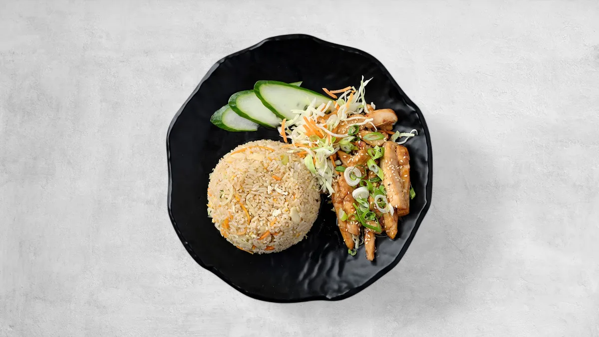 Sült rizs teriyaki szósszal