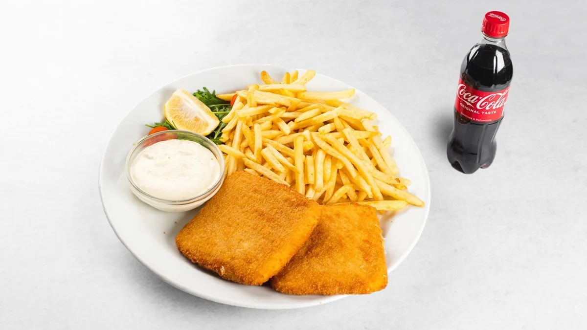 Fried cheese and Coca-Cola 0.5 l