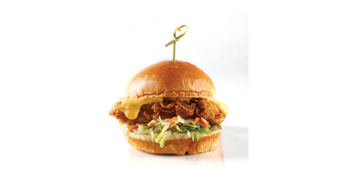 Chickenslaw Sandwich