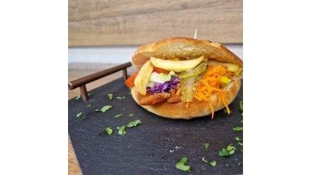 Sandwich șnițel pui mare
